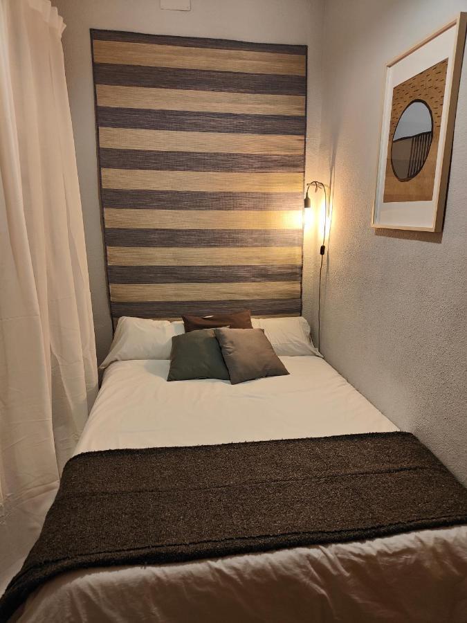 Corredera Rooms, No Llegadas Despues De 21h Maison d'hôtes